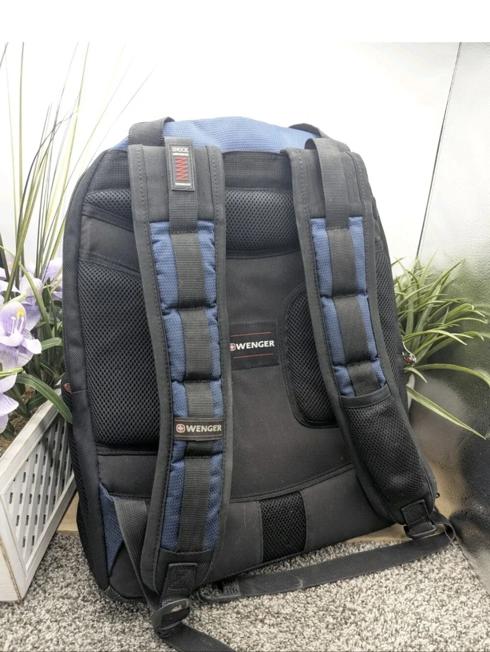 Wenger Ibex Black Gray 4 Pocket Hiking Backpack Padded Divider For 17